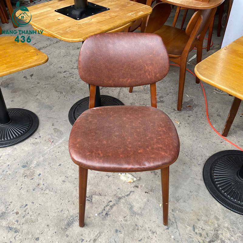 Ghế Cafe Gỗ Bọc Da Cũ Màu Nâu 3 ghe cafe go boc da cu mau nau