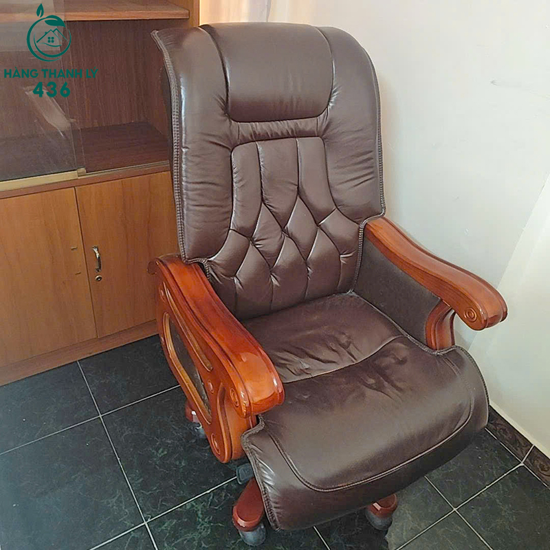 Ghế Giám Đốc Cũ Bọc Da Màu Nâu Có Đệm Tựa Êm 2 ghe giam doc cu boc da mau nau co dem tua em