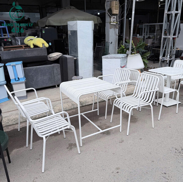 thanh ly ban ghe cafe san vuon khung sat moi 99 2