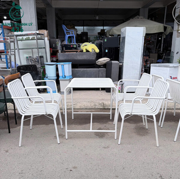 thanh ly ban ghe cafe san vuon khung sat moi 99 3