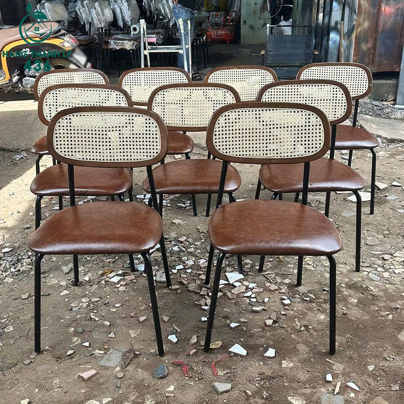 Thanh Lý Ghế Cafe Khung Sắt Tựa Mắt Cáo Đẹp Mới 99% 3 thanh ly ghe cafe khung sat tua mat cao dep moi 99