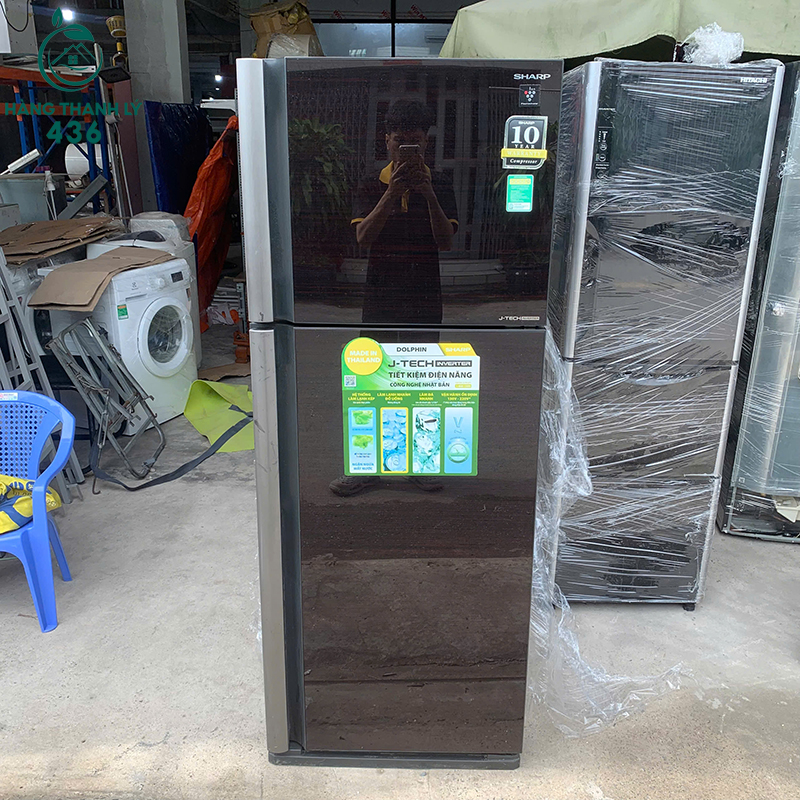 Tủ Lạnh Sharp Cũ Hai Cửa Màu Đen 5 tu lanh sharp cu hai cua mau den 2