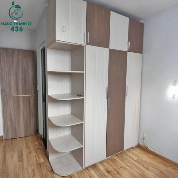 tu quan ao go cu 1m78 nhieu khoang 1