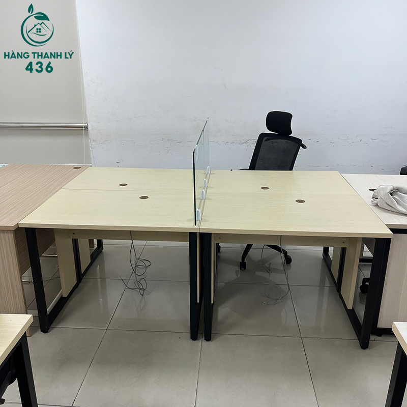 Bàn Cụm Văn Phòng Cũ Có Vách Ngăn Kính 5 ban cum van phong cu co vach ngan kinh 1