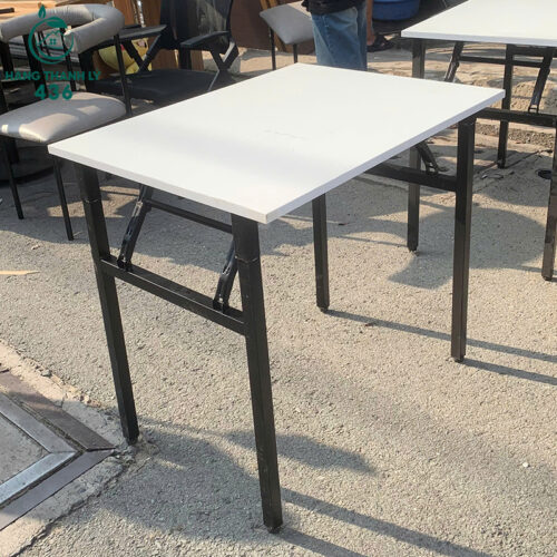 ban lam viec cu gap gon mat trang 60cm 2