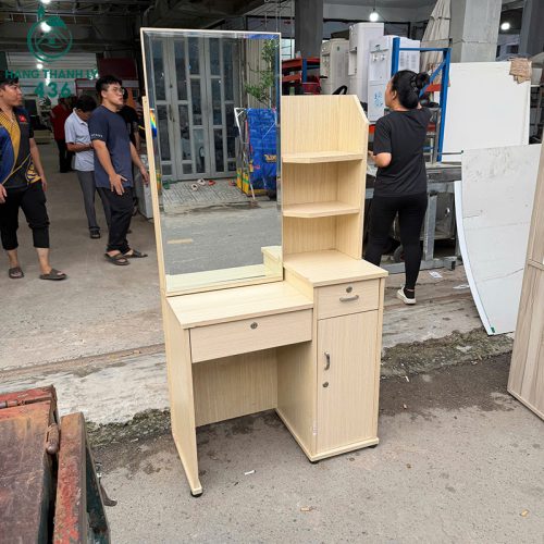 Bàn Trang Điểm Cũ Vân Gỗ Vàng Có Gương Lớn 3 ban trang diem cu van go vang co guong lon 1