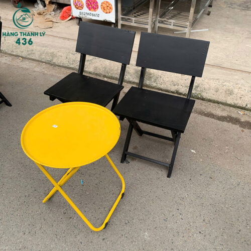 bo ban ghe cafe cu ban tron mau vang 3