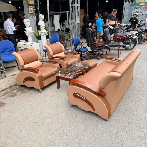 Bộ Ghế Sofa Cũ Bọc Da Nâu Kèm Bàn Kính 5 bo ghe sofa cu boc da nau kem ban kinh 1