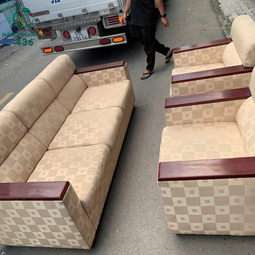 bo sofa cu 3 ghe mau kem hoa tiet caro 2