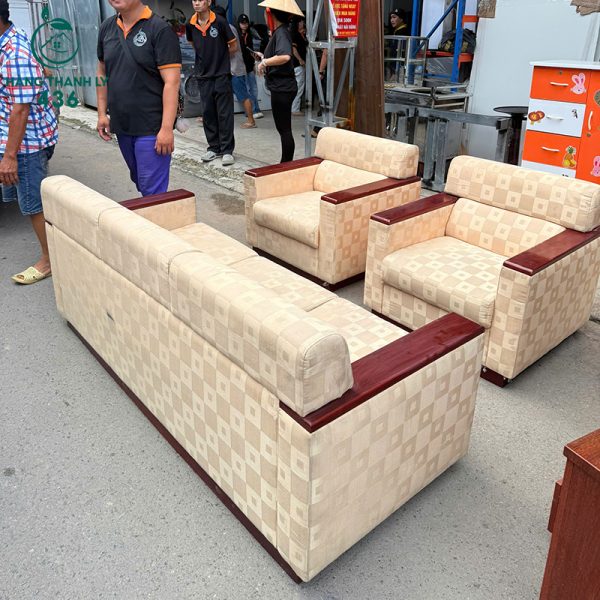bo sofa cu 3 ghe mau kem hoa tiet caro 5