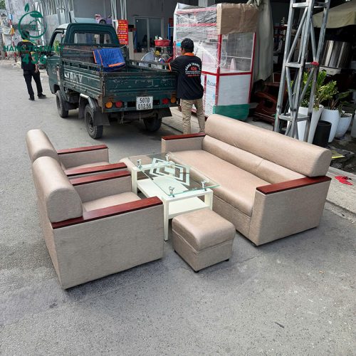 bo sofa cu boc vai mau xam be kem ban kinh 2