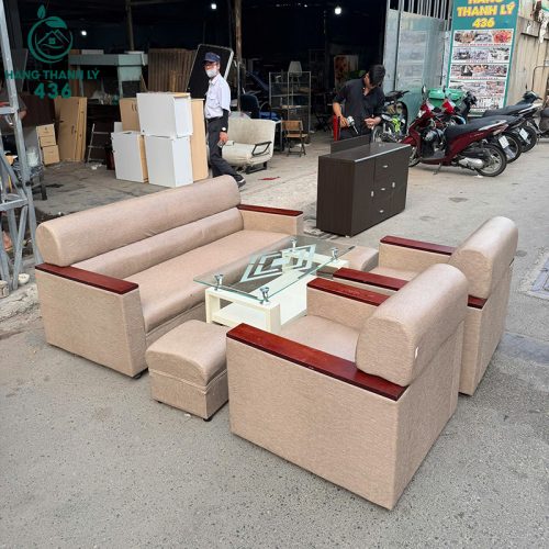 bo sofa cu boc vai mau xam be kem ban kinh 4