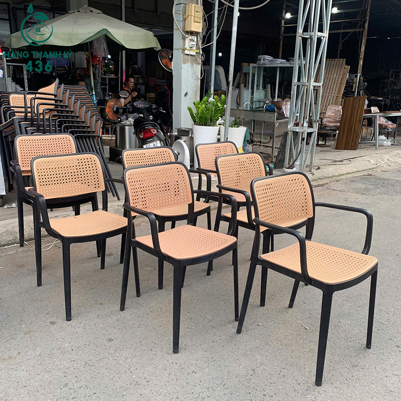 Ghế Cafe Cũ Mặt Đan Mắt Cáo 9 ghe cafe cu mat dan mat cao 4
