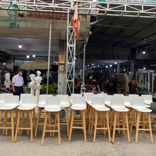 ghe quay bar cu mat nhua trang chan go 2