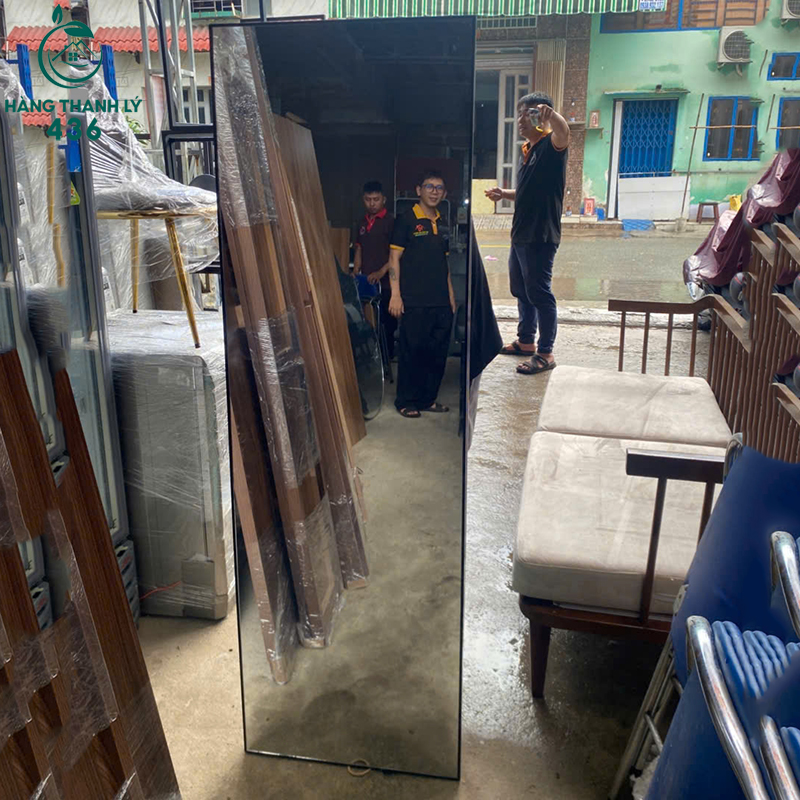 Gương Trang Trí Cũ Khung Mỏng Màu Đen 2 guong trang tri cu khung mong mau den