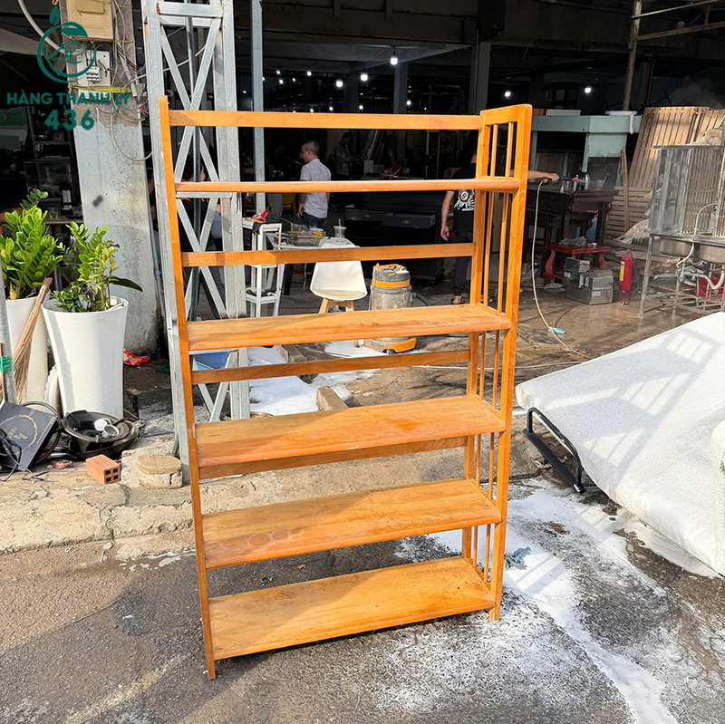 ke-dung-sach-cu-bang-go-thiet-ke-nhieu-tang-3 Kệ Đựng Sách Cũ Bằng Gỗ Thiết Kế Nhiều Tầng