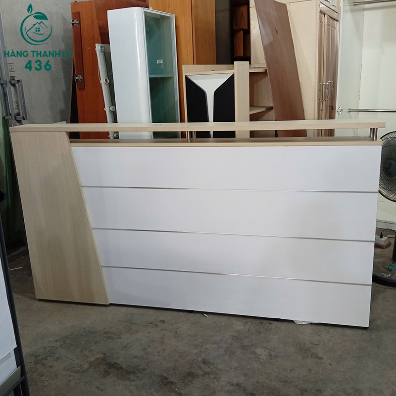 Quầy Lễ Tân Cũ 2m Màu Trắng Phối Gỗ 4 quay le tan cu 2m mau trang phoi go 1 1