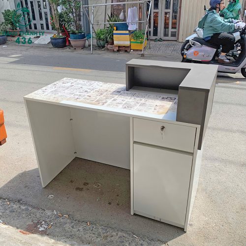 Quầy Thu Ngân Cũ Gỗ Màu Trắng Xám 2 quay thu ngan cu go mau trang xam 3