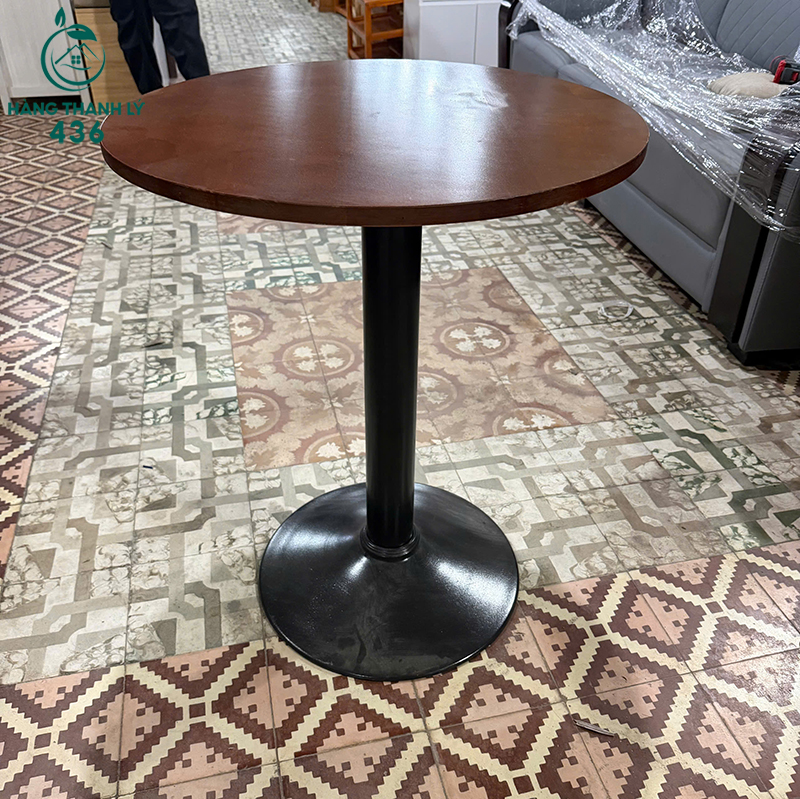 thanh ly ban cafe mat go tron moi 99 6