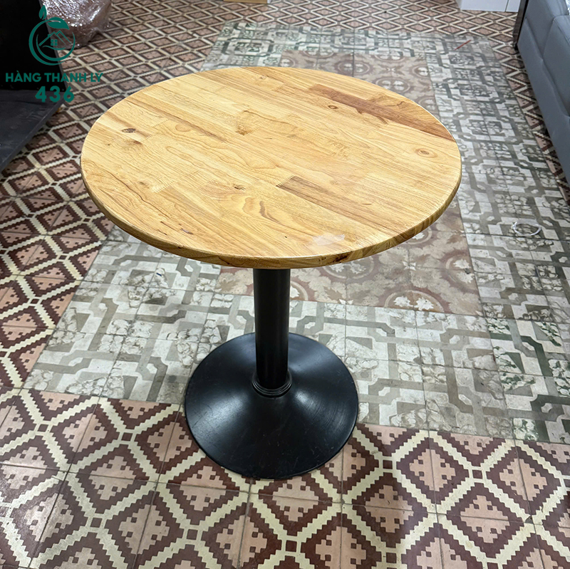 thanh ly ban cafe mat go tron moi 99 9