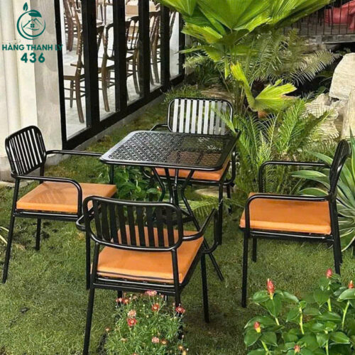 thanh ly ban ghe cafe san vuon lot nem moi 99