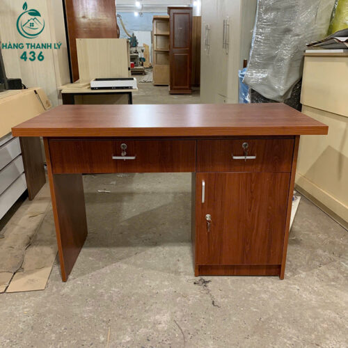 thanh ly ban lam viec mau nau co khoa 1m2 moi 99 2
