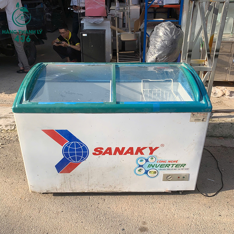 Tủ Đông Kính Cong Sanaky Cũ Model VH-4899K3 6 tu dong kinh cong sanaky cu model vh 4899k3 3