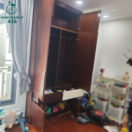 Tủ Quần Áo Cũ Màu Nâu Có Thanh Treo Đồ 3 tu quan ao cu mau nau co thanh treo do 1