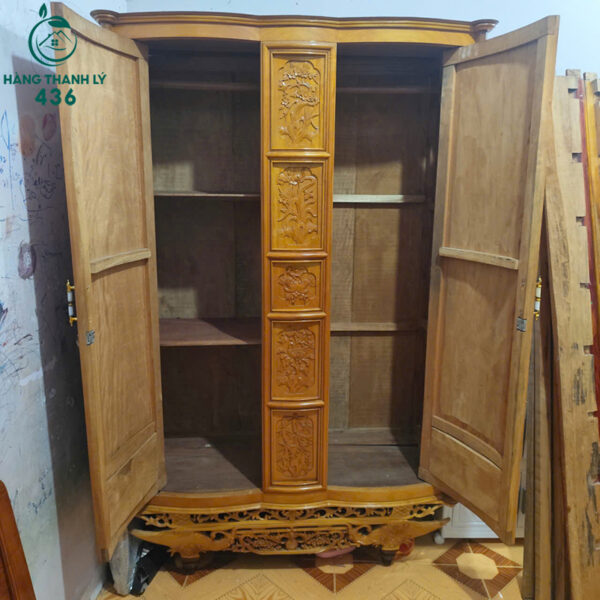tu-quan-ao-go-cu-2-canh-cham-khac-hoa-van (1) tu quan ao go cu 2 canh cham khac hoa van 1