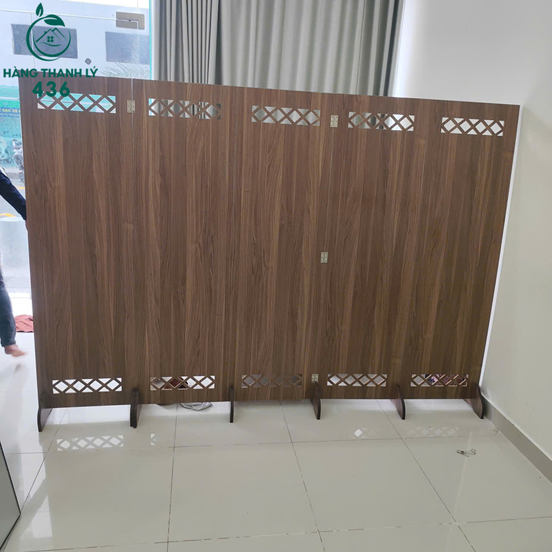 Vách Ngăn Cũ Gỗ Màu Nâu Hoa Văn 4 vach ngan cu go mau nau hoa van 2